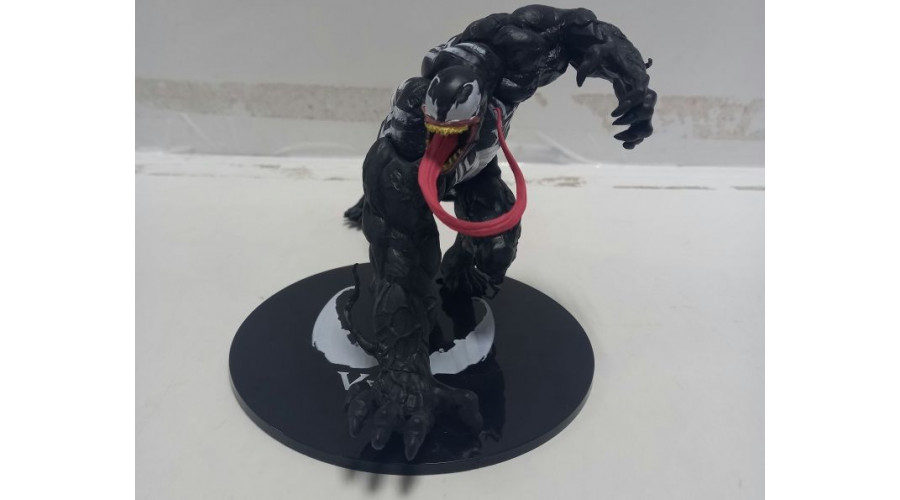 Супергерой  VENOM на подставке  LK 4024